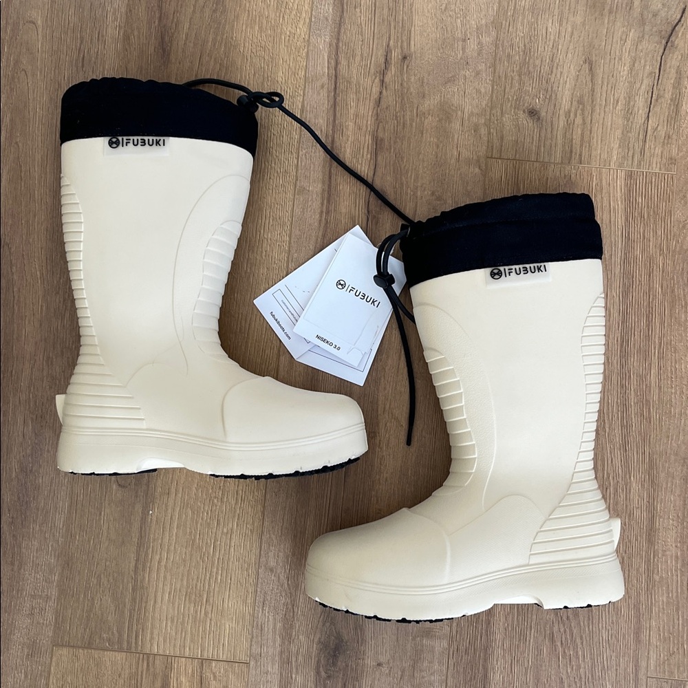 Fubuki NWT Niseko 3.0 Sand EU 39 women’s size 8